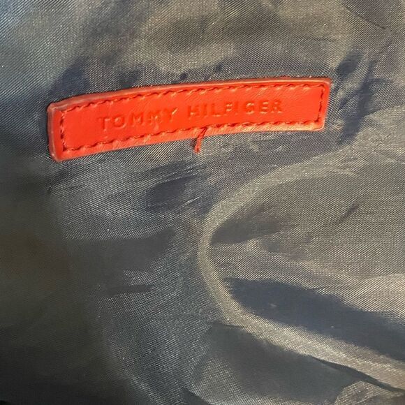 Tommy Hilfiger Logo Tote Bag - Picture 7 of 9